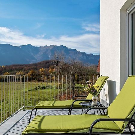 Velebit Lodge Lovinac  Екстериор снимка