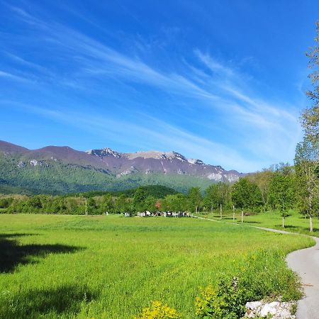 Velebit Lodge Lovinac  Екстериор снимка
