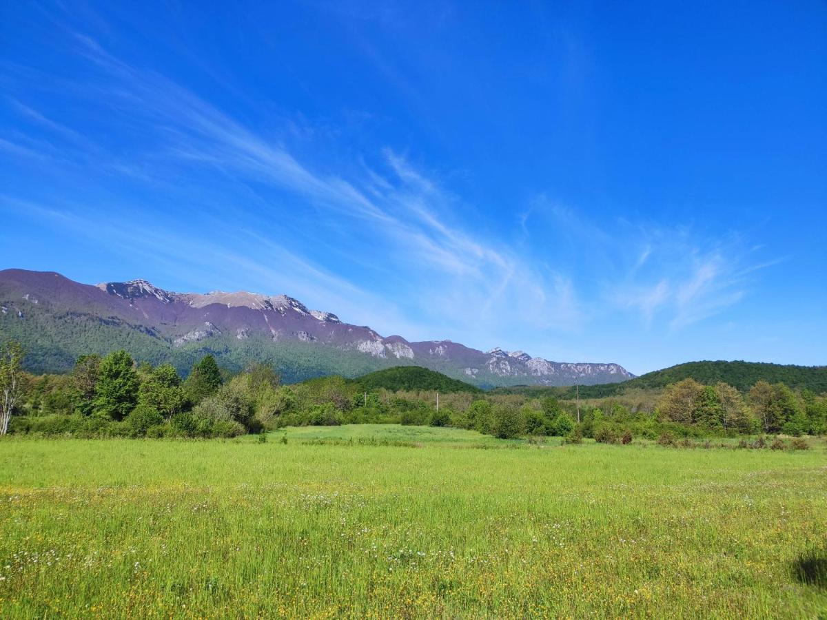 Velebit Lodge Lovinac  Екстериор снимка